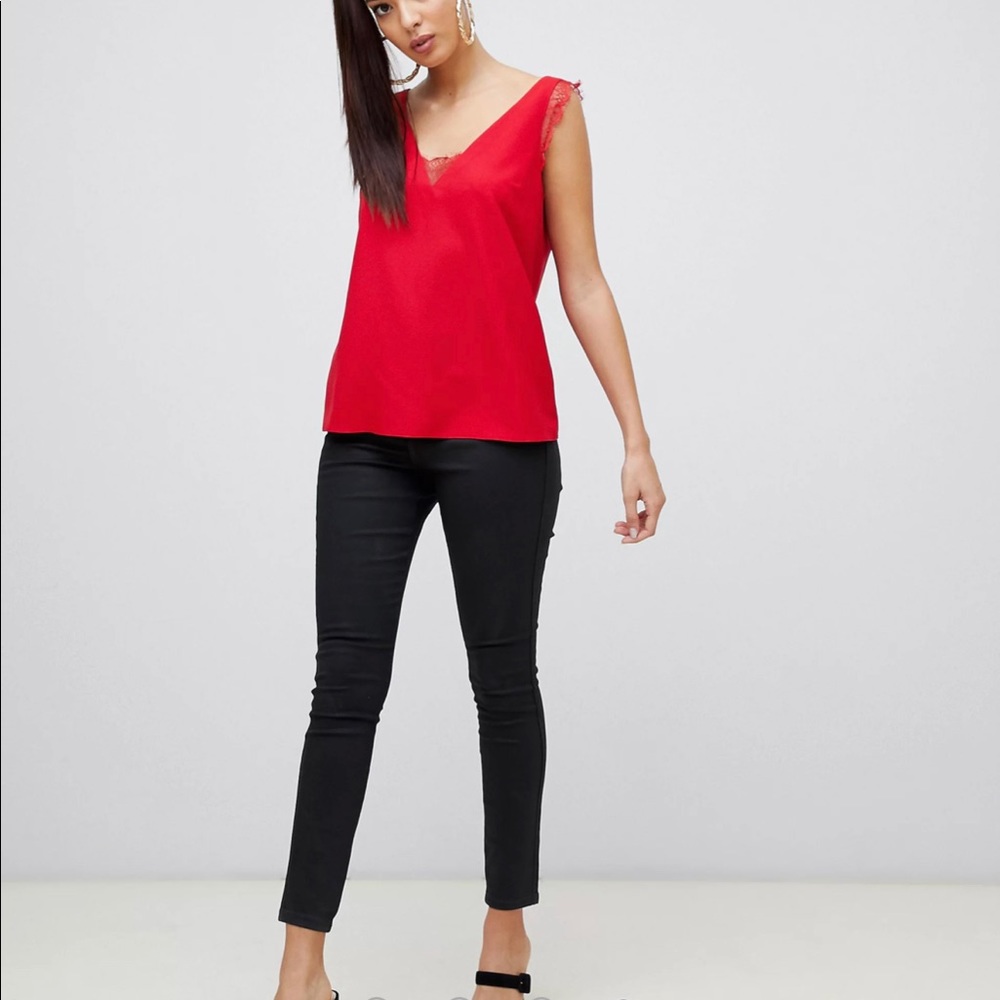 Small, red top